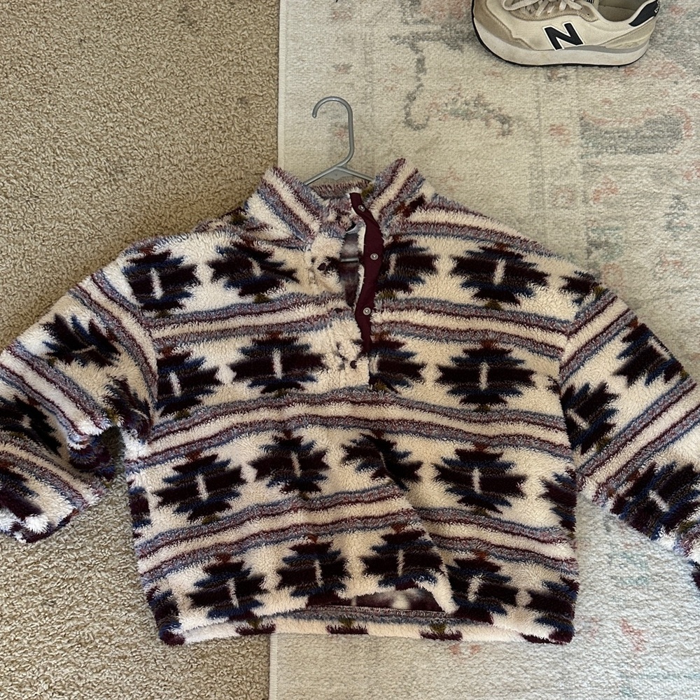 Cozy Patterned Sweater - Cream and Black
